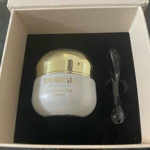D’OR24K Hyaluronic Acid Eye Cream